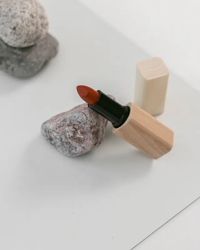 HAVU Lipsticks RED rossetto rosso caldo semiopaco