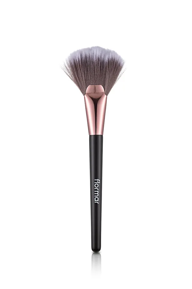 Pretty by Flormar Accessories pennello ventaglio illuminante nero
