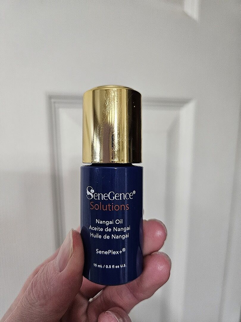 Lipsense Skincare Nangai Oil olio viso idratante antietà