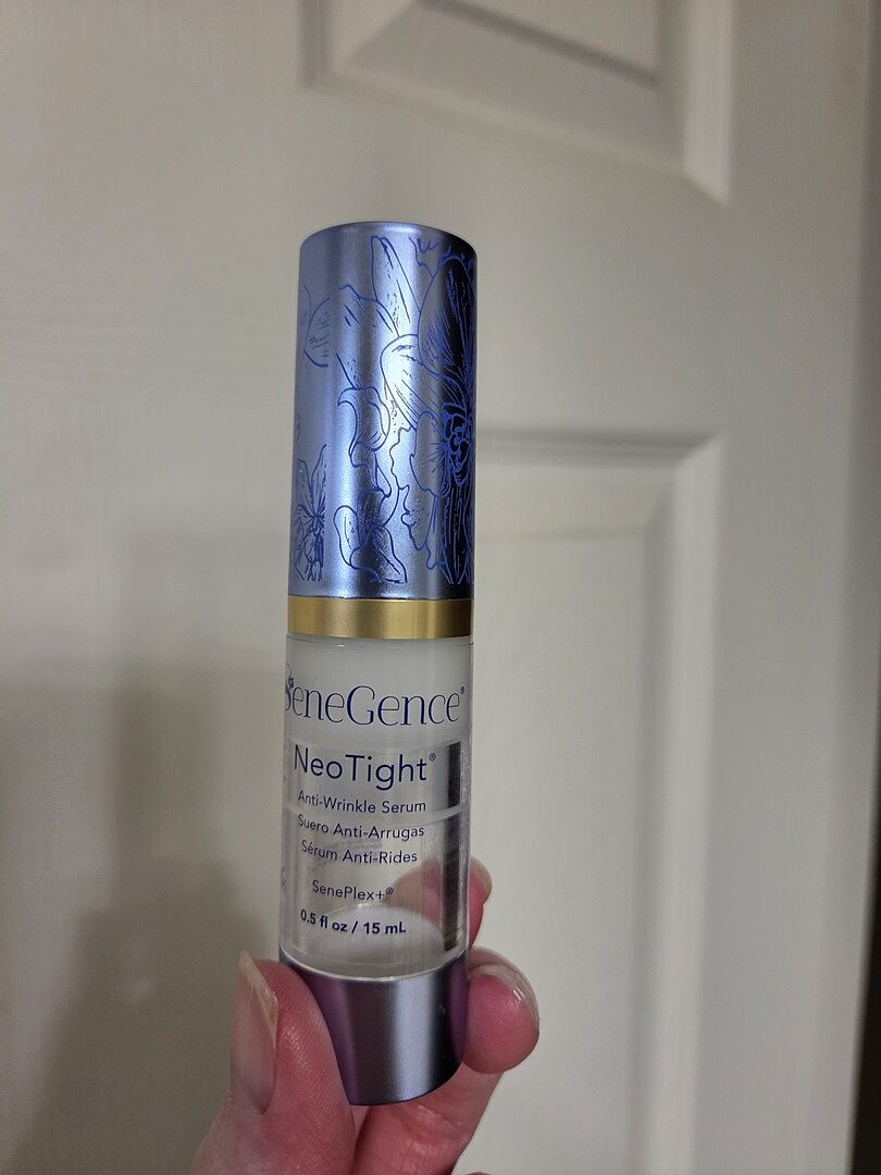 LipSense NeoTight Siero Viso antirughe ai peptidi