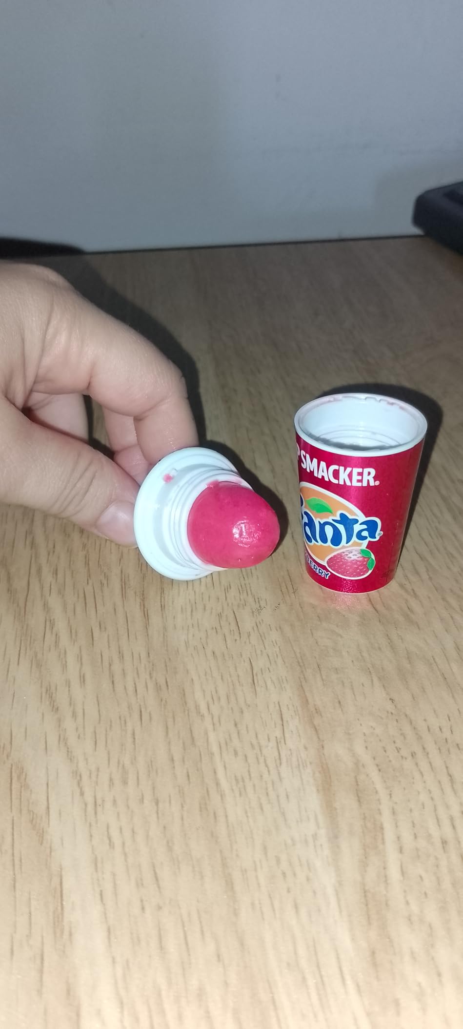 Lip Smacker Coca-Cola Fanta Strawberry burrocacao 1 pezzo