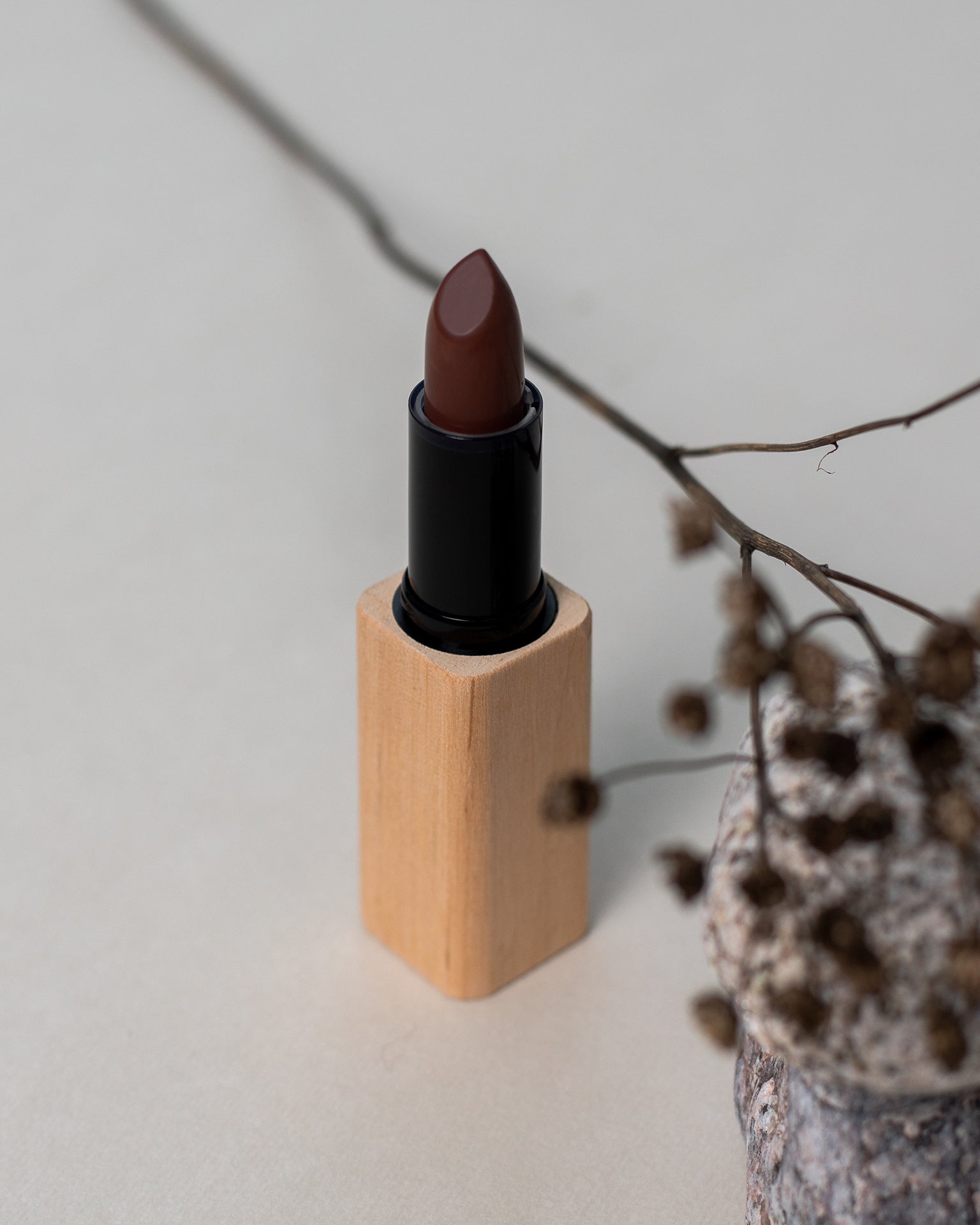 HAVU Lipsticks DARK rossetto marrone scuro freddo