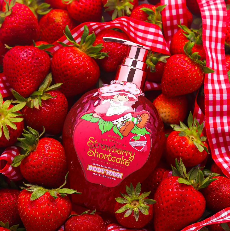 Glamlite Self-Care Essentials Strawberry Shortcake gel doccia fragola esfoliante