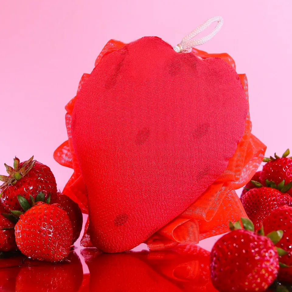 Glamlite Self-Care Essentials Strawberry Shortcake spugna corpo luffa