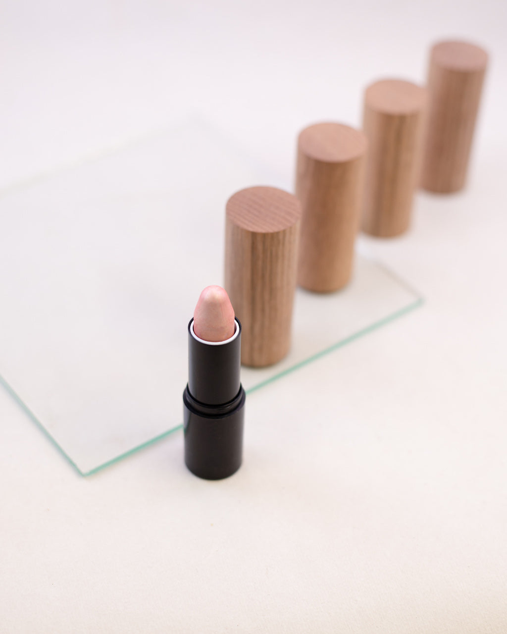 HAVU Blushes Aamu illuminante pesca stick vegano