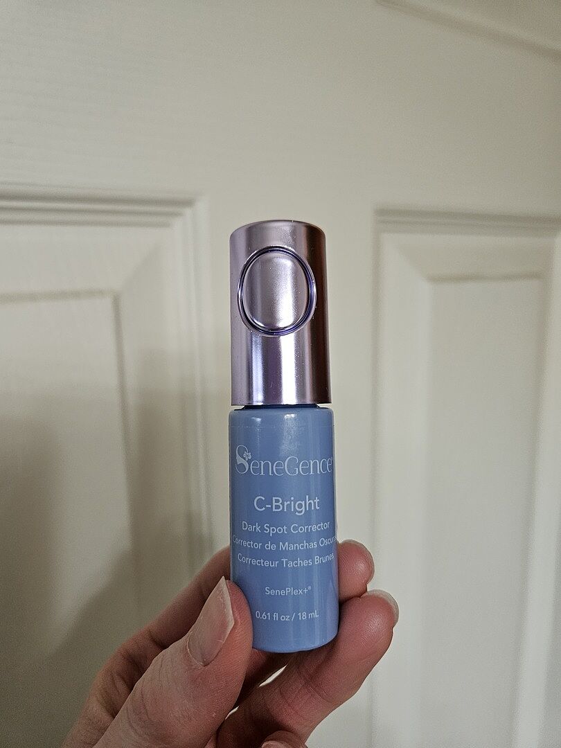 LipSense Skincare C-Bright Siero antimacchia vitamina C