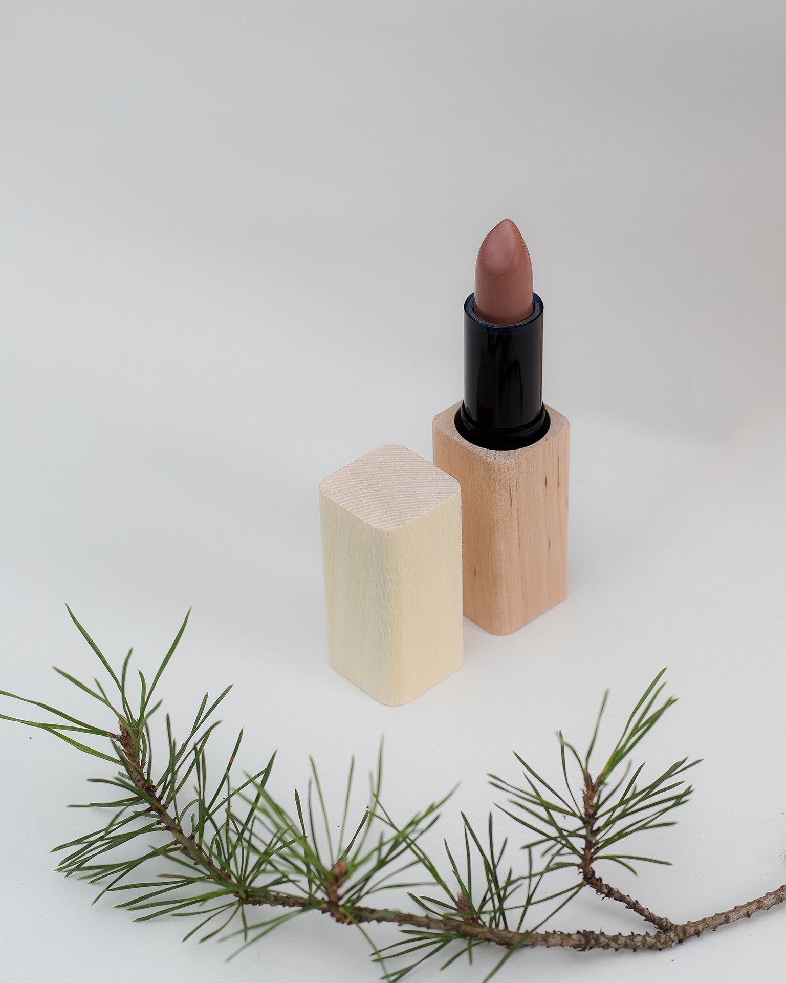 HAVU Lipsticks Sand rossetto nude marrone malva semi-mat